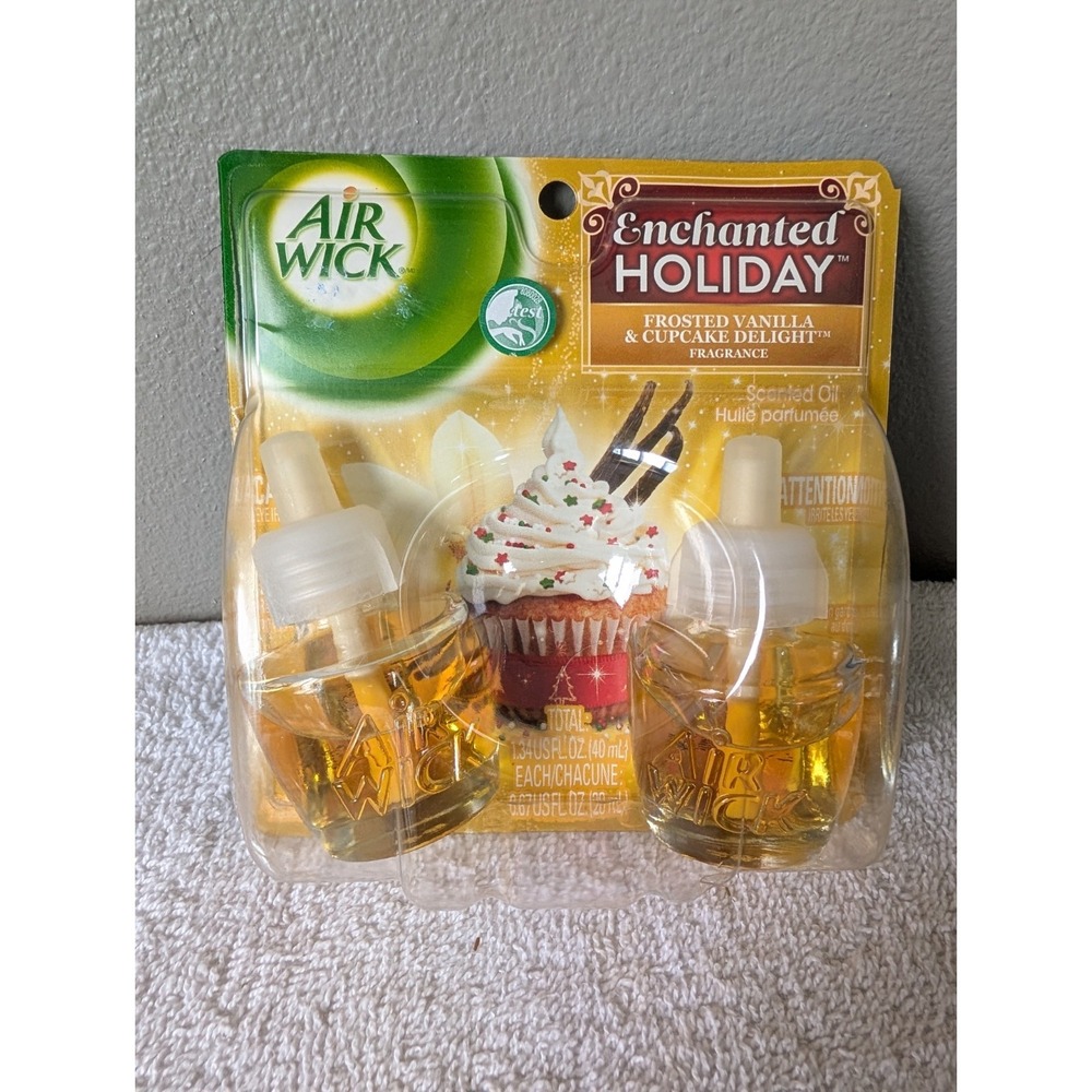 Air Wick Plug in Scented Oil 2 Refills Frosted Vanilla Cupcake Sealed Holiday